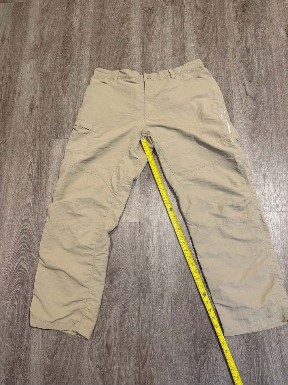 The North Face Men's Size 38 Beige Straight Leg Nylon Outerwear Pants